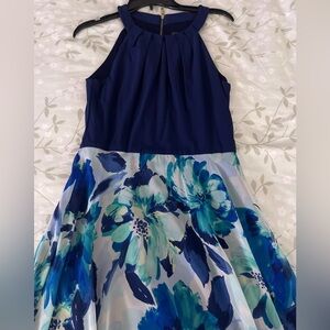 Jessica Howard size 10 blue flowy floral flattering dress